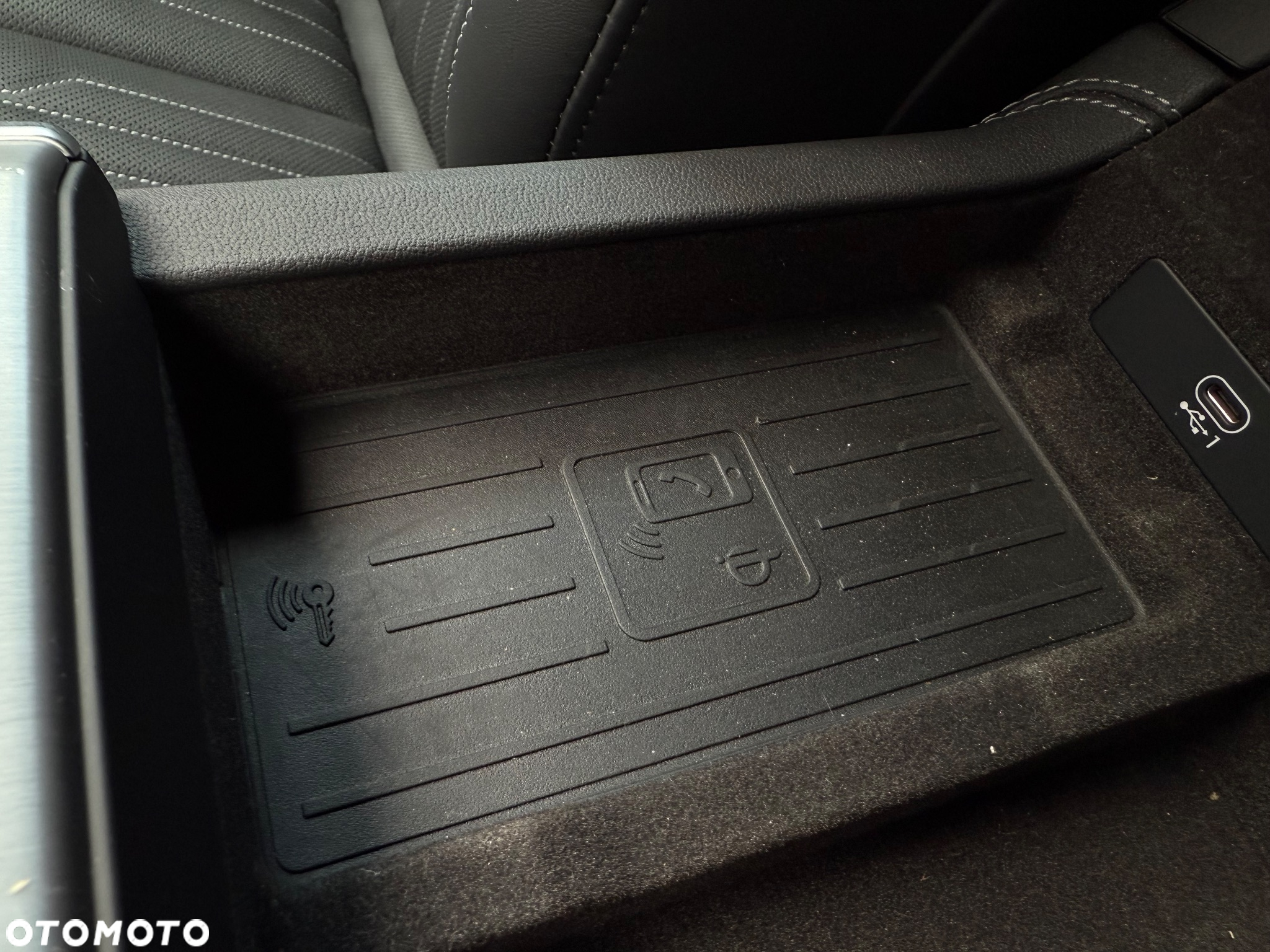 Audi A6 Avant 40 TDI quattro S tronic S line - 26