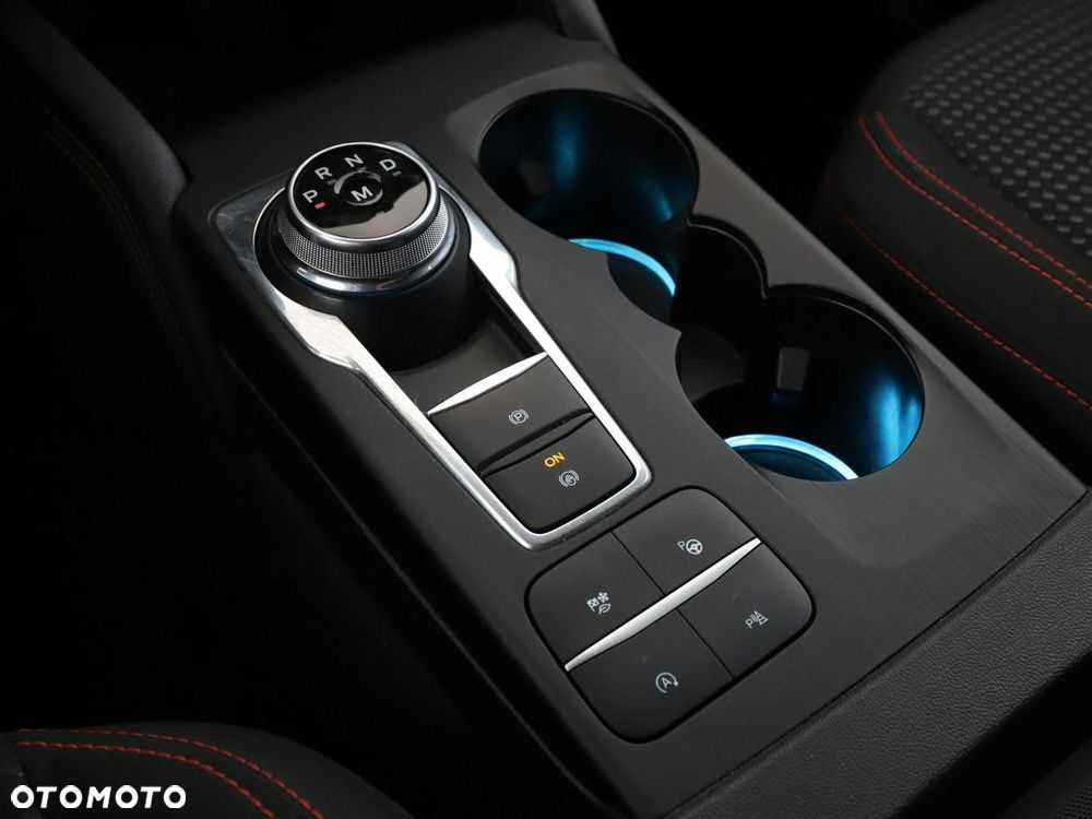 Ford Kuga - 30