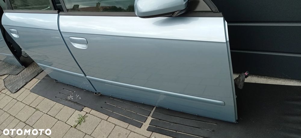 AUDI A4 B7 drzwi tylne prawe lub lewe LY5J - 6