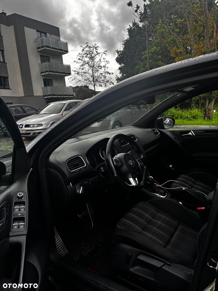 Volkswagen Golf 2.0 TSI GTI DSG - 3