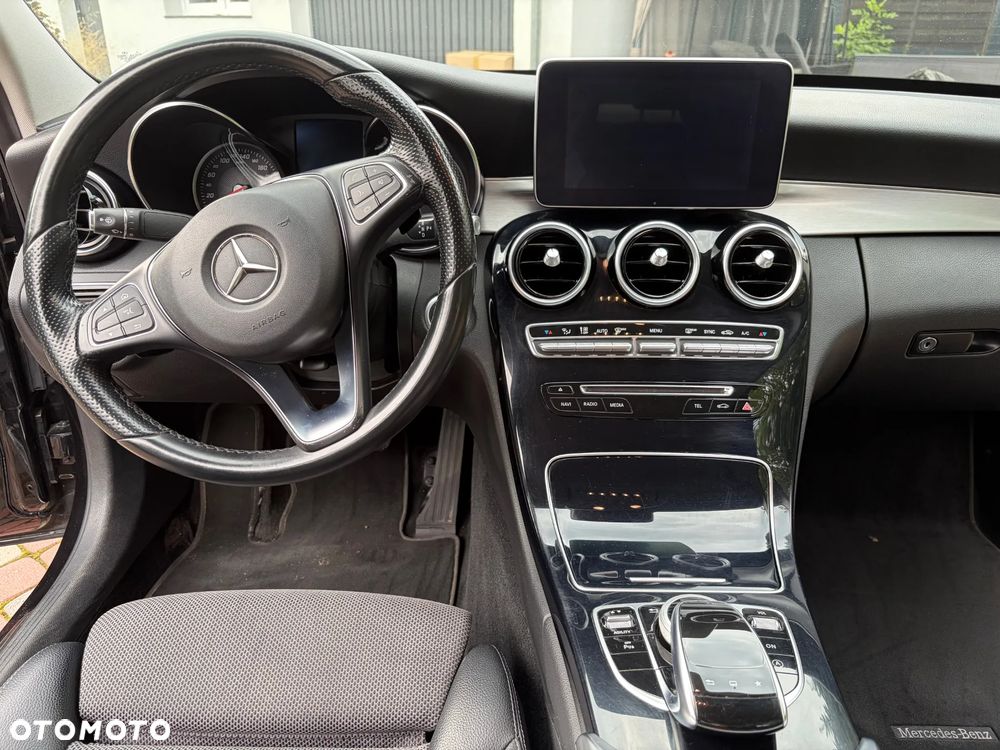 Mercedes-Benz Klasa C 200 7G-TRONIC Avantgarde - 7