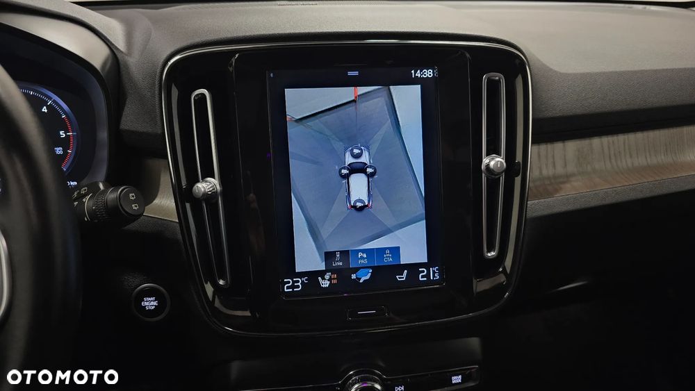 Volvo XC 40 D4 AWD Inscription - 32