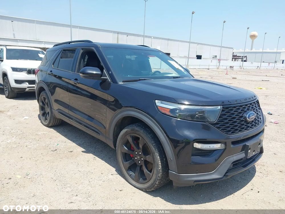 Ford Explorer - 1