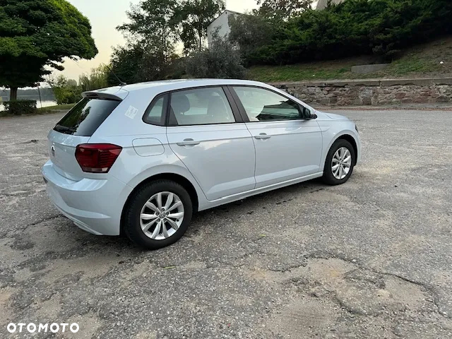 Volkswagen Polo - 5