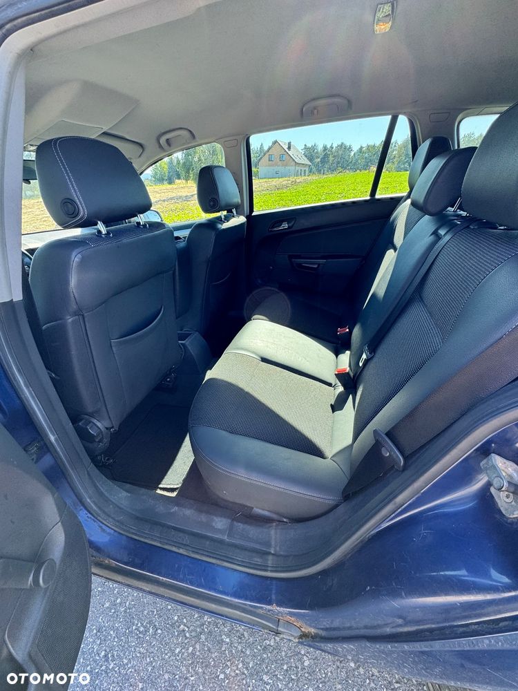 Opel Astra III 1.9 CDTI Enjoy - 16