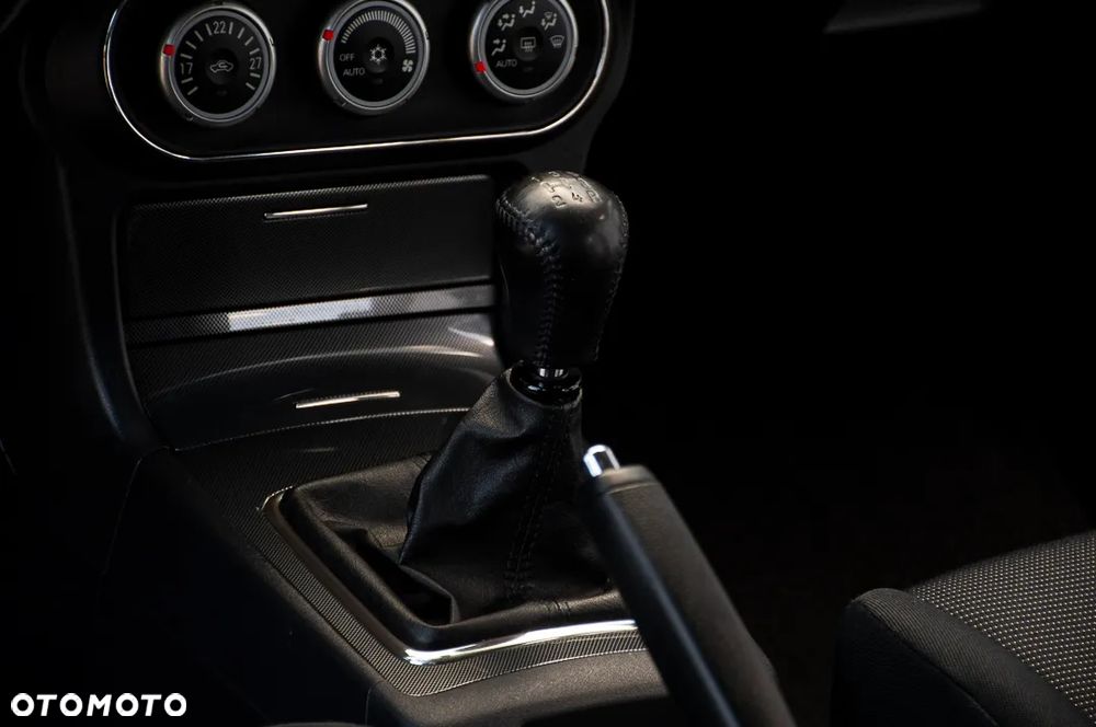 Mitsubishi Lancer 1.8 Intense - 33