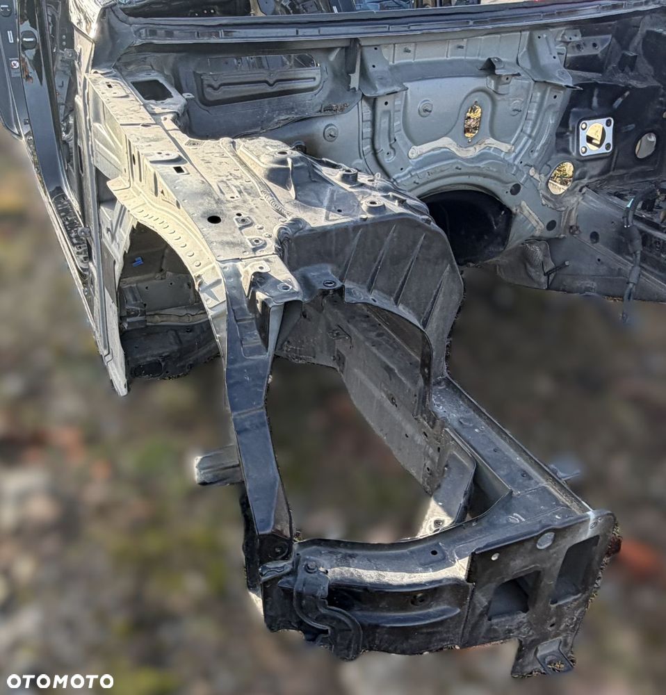 O1 HYUNDAI GENESIS G80 2013 - ĆWIARTKA PRAWA PRZÓD PODŁUŻNICA YB6 - 2