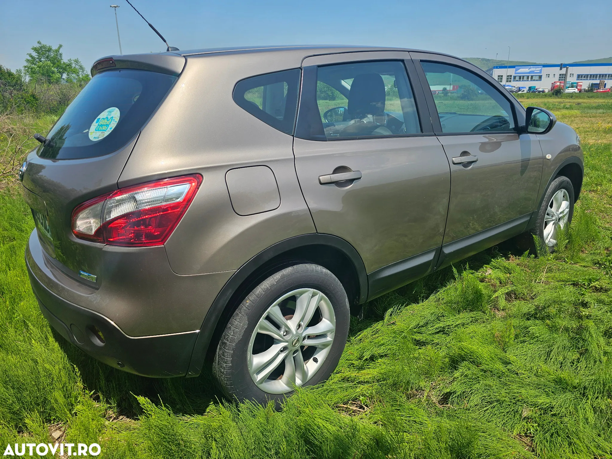 Nissan Qashqai 1.5 DCI N-Connecta - 8