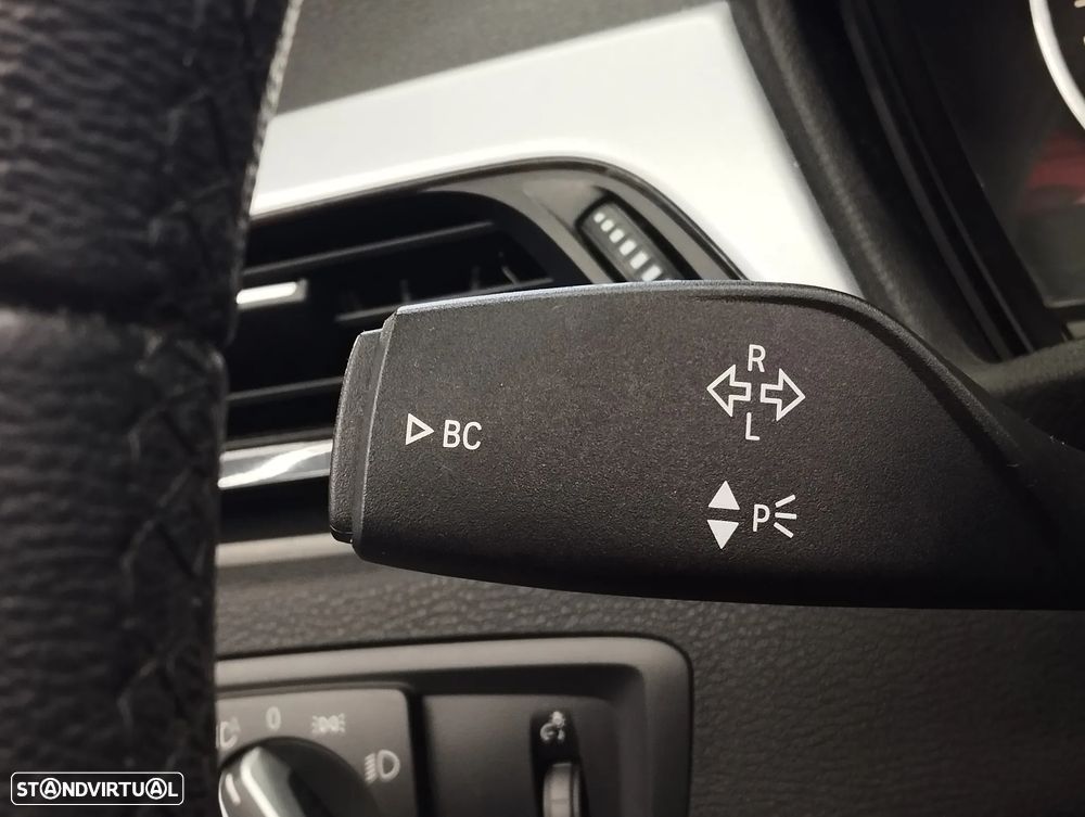 BMW X1 18 d sDrive Auto - 26