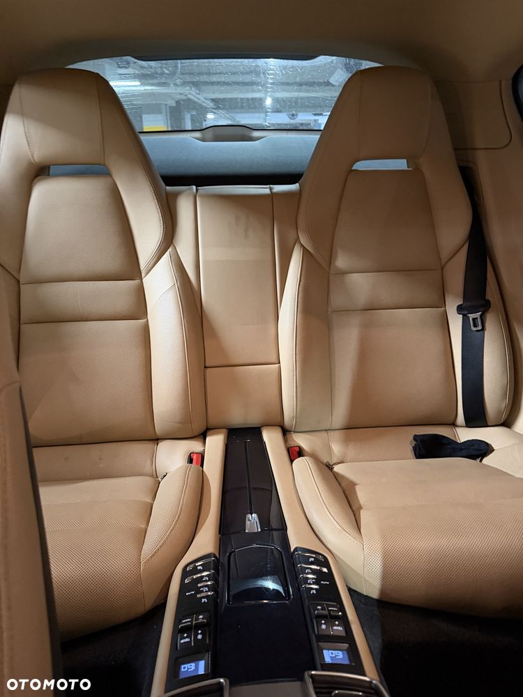 Porsche Panamera - 5