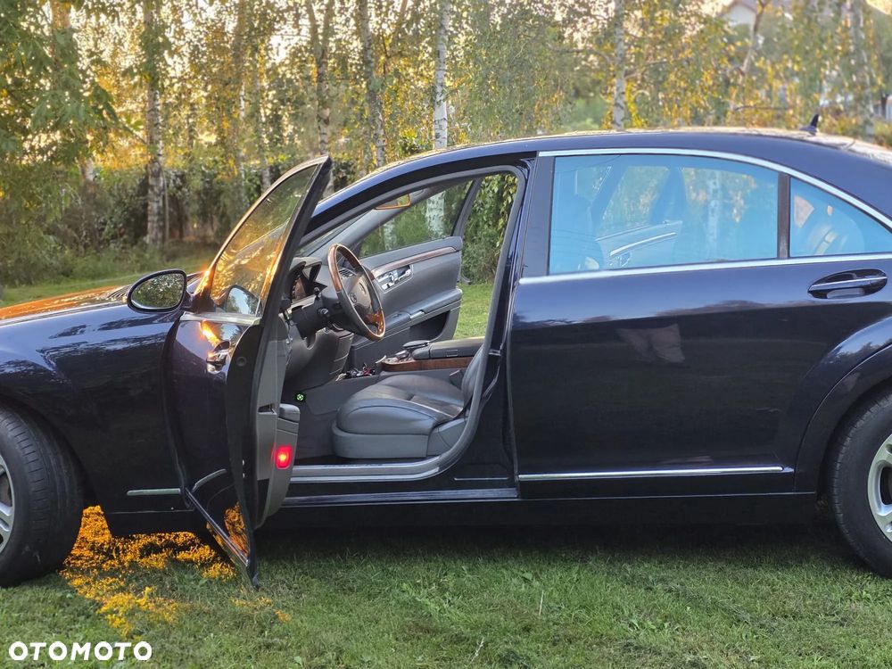 Mercedes-Benz S-Class 2006 photo 3
