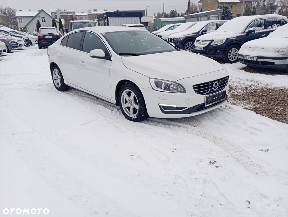 Volvo S60 D3 Drive-E Dynamic Edition (Momentum) - 2