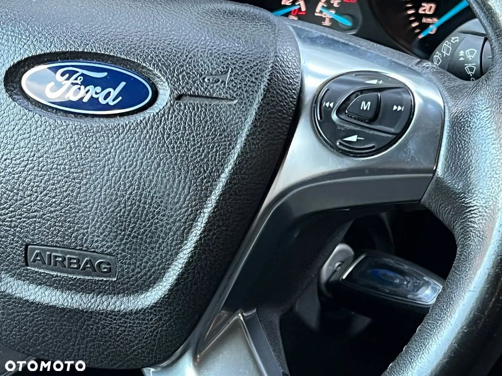 Ford Tourneo Connect - 19