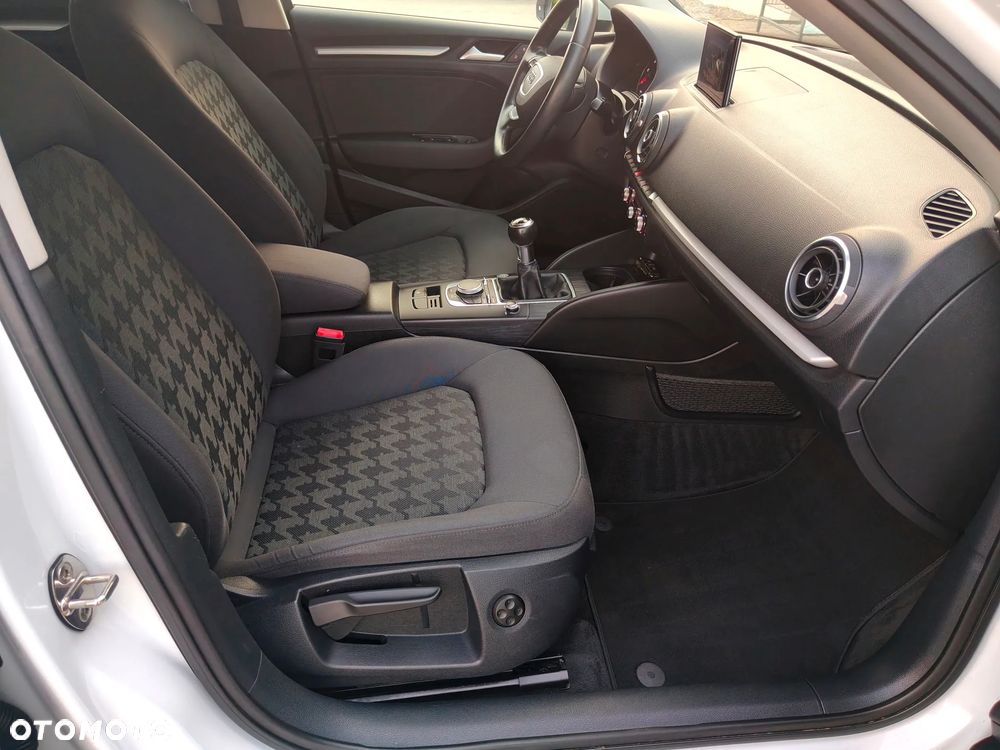 Audi A3 Limousine 1.6 TDI (clean diesel) Attraction - 27