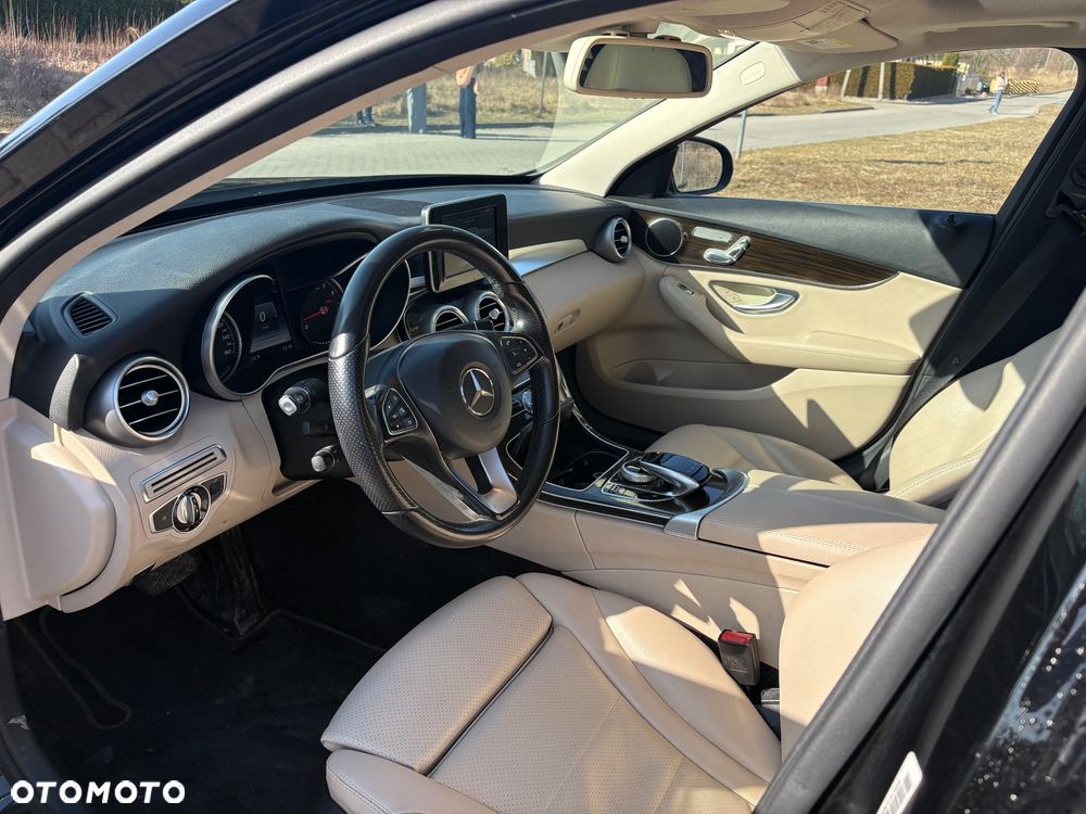 Mercedes-Benz Klasa C 300 7G-TRONIC - 5
