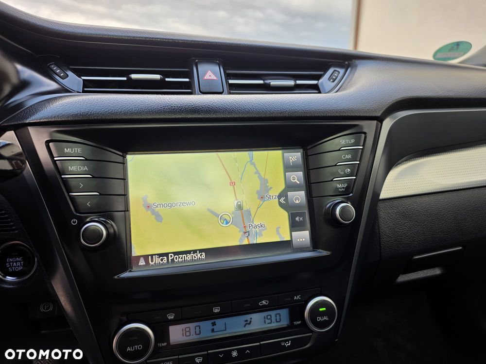 Toyota Avensis - 20
