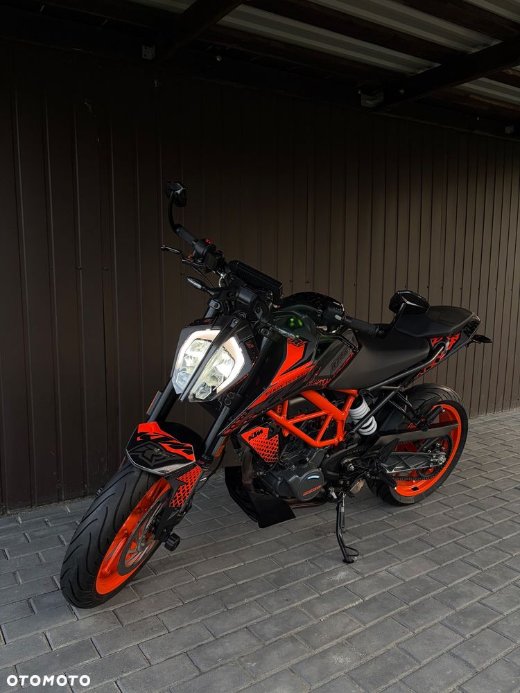 KTM Duke 125 - 29