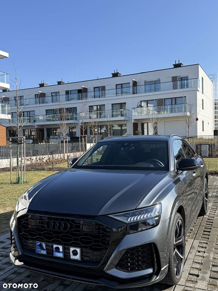 Audi RS Q8 - 10