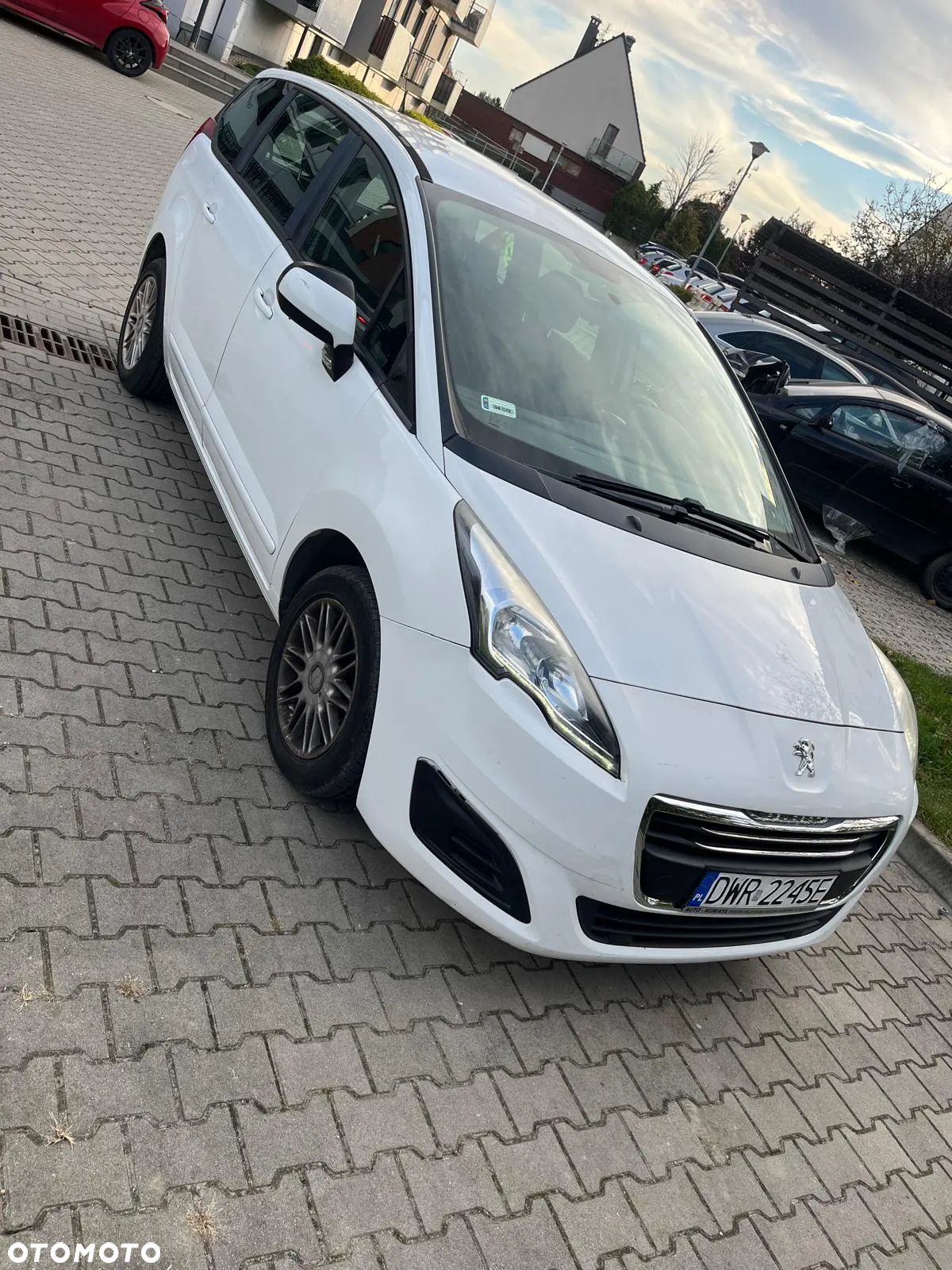 Peugeot 5008 - 1