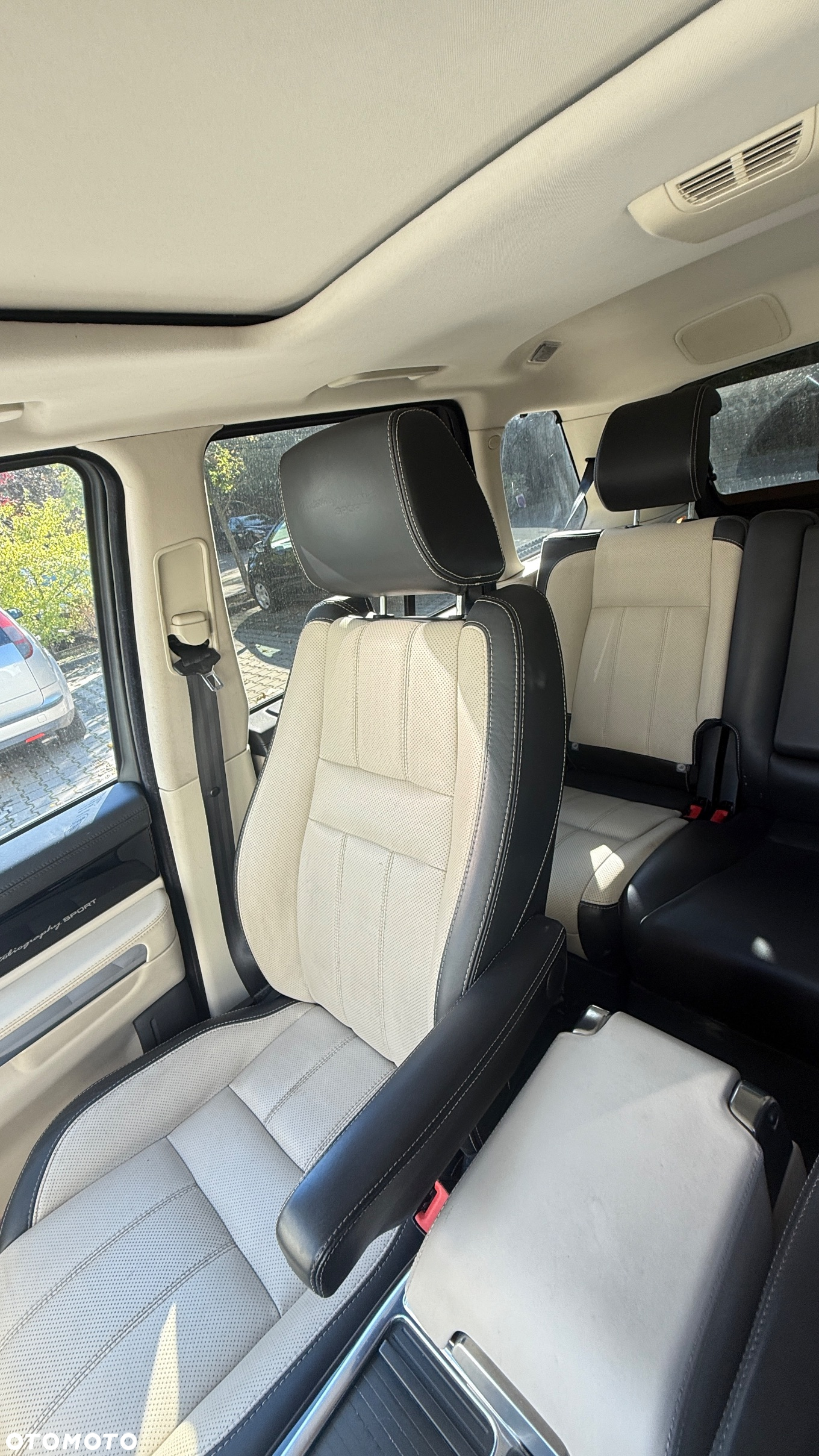 Land Rover Range Rover Sport - 16