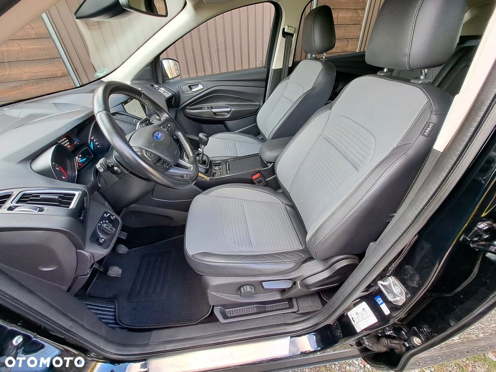 Ford Kuga 2.0 TDCi 4WD Titanium - 21