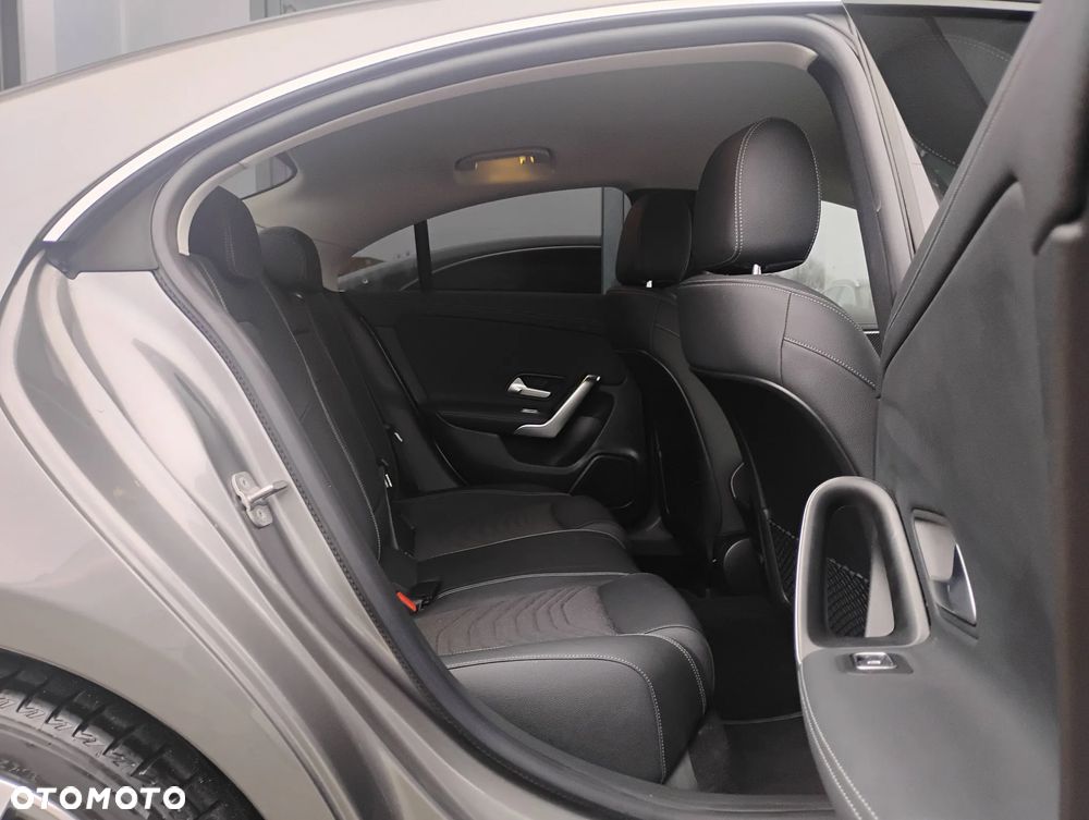 Mercedes-Benz CLA 180 mHEV Progressive 7G-DCT - 14