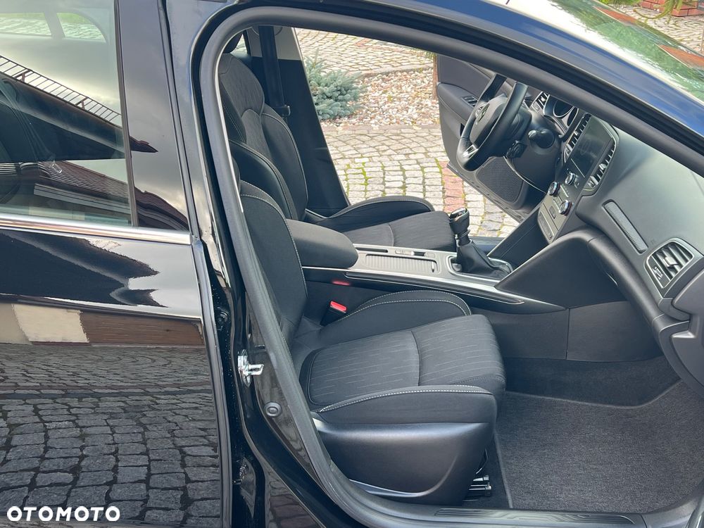 Renault Megane 1.3 TCe FAP Limited - 23