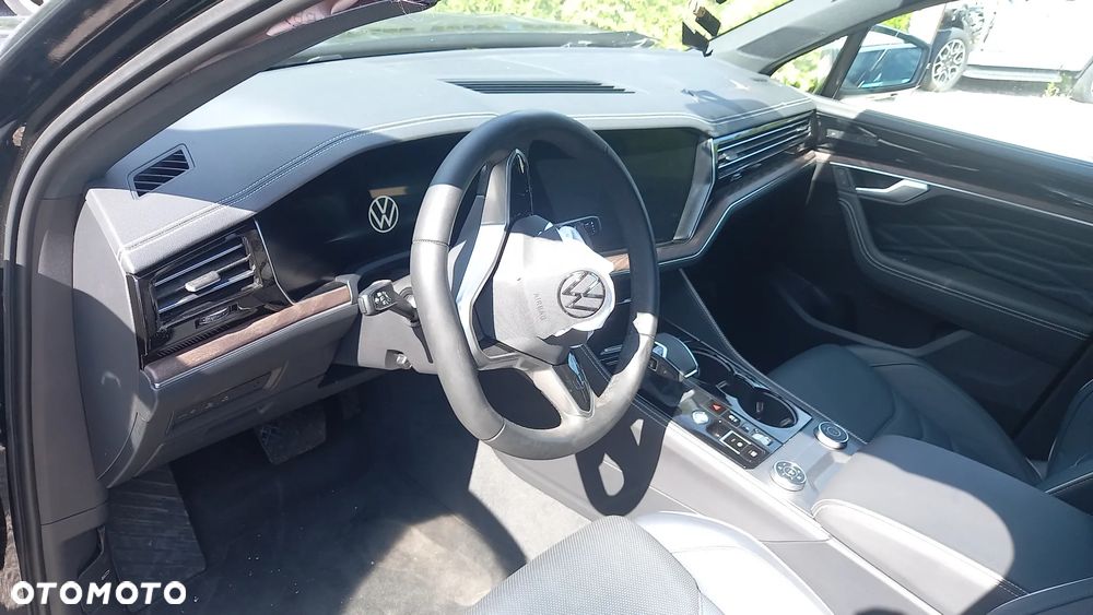 Volkswagen Touareg - 5