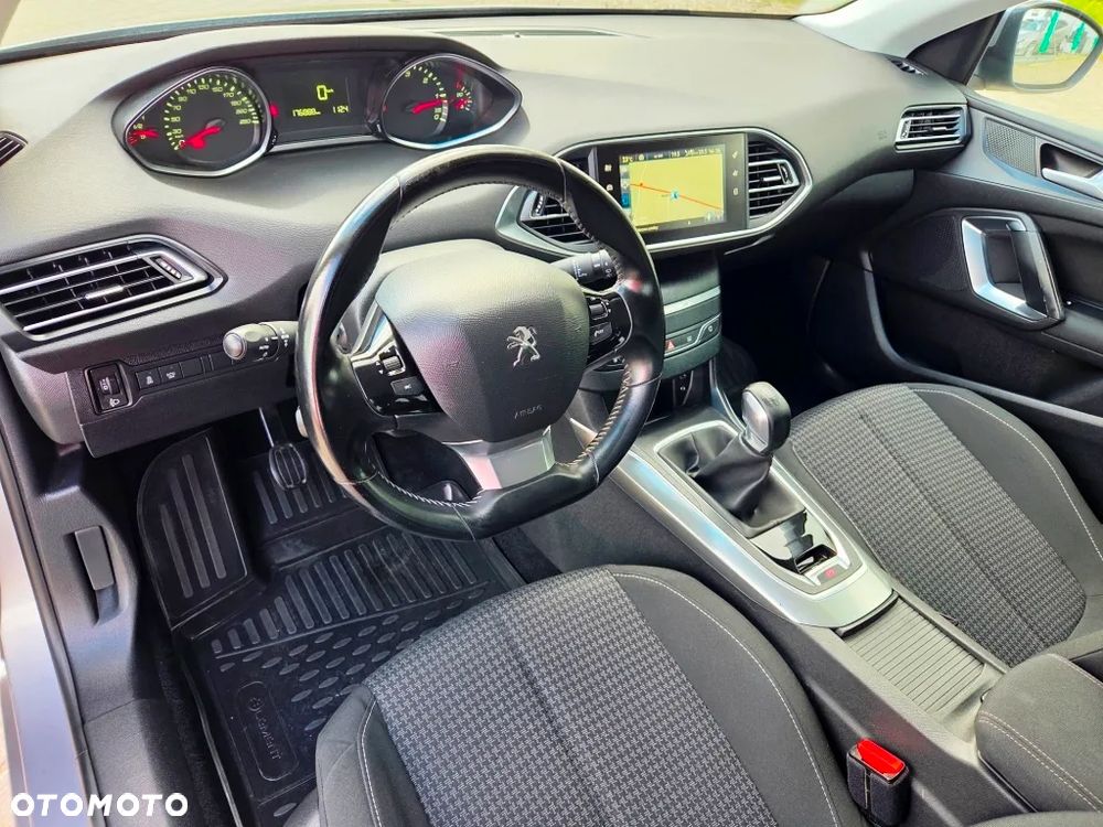Peugeot 308 1.6 e-HDi Allure S&S - 28
