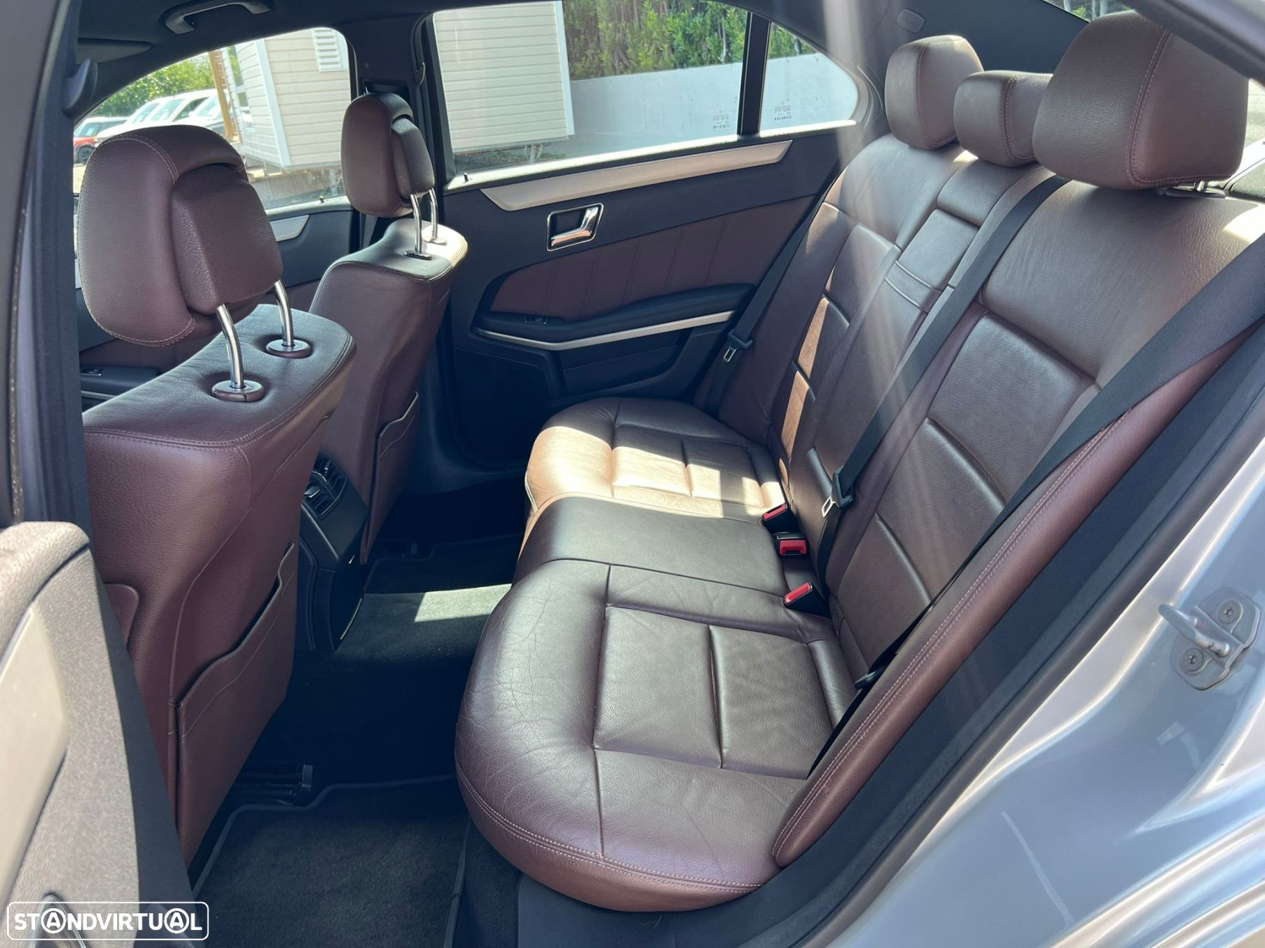 Mercedes-Benz E 350 CGI Avantgarde BlueEfficiency - 8