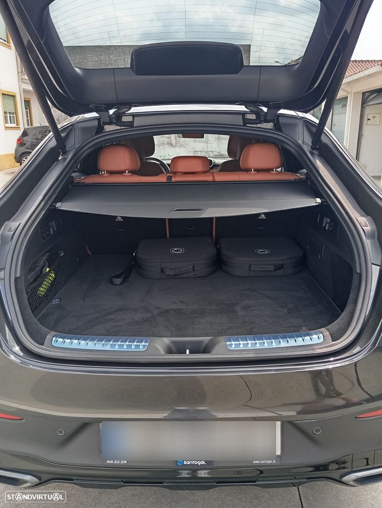 Mercedes-Benz GLC 300 de Coupe 4Matic - 10