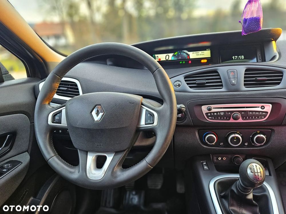 Renault Scenic 1.6 16V 110 TomTom Edition - 18