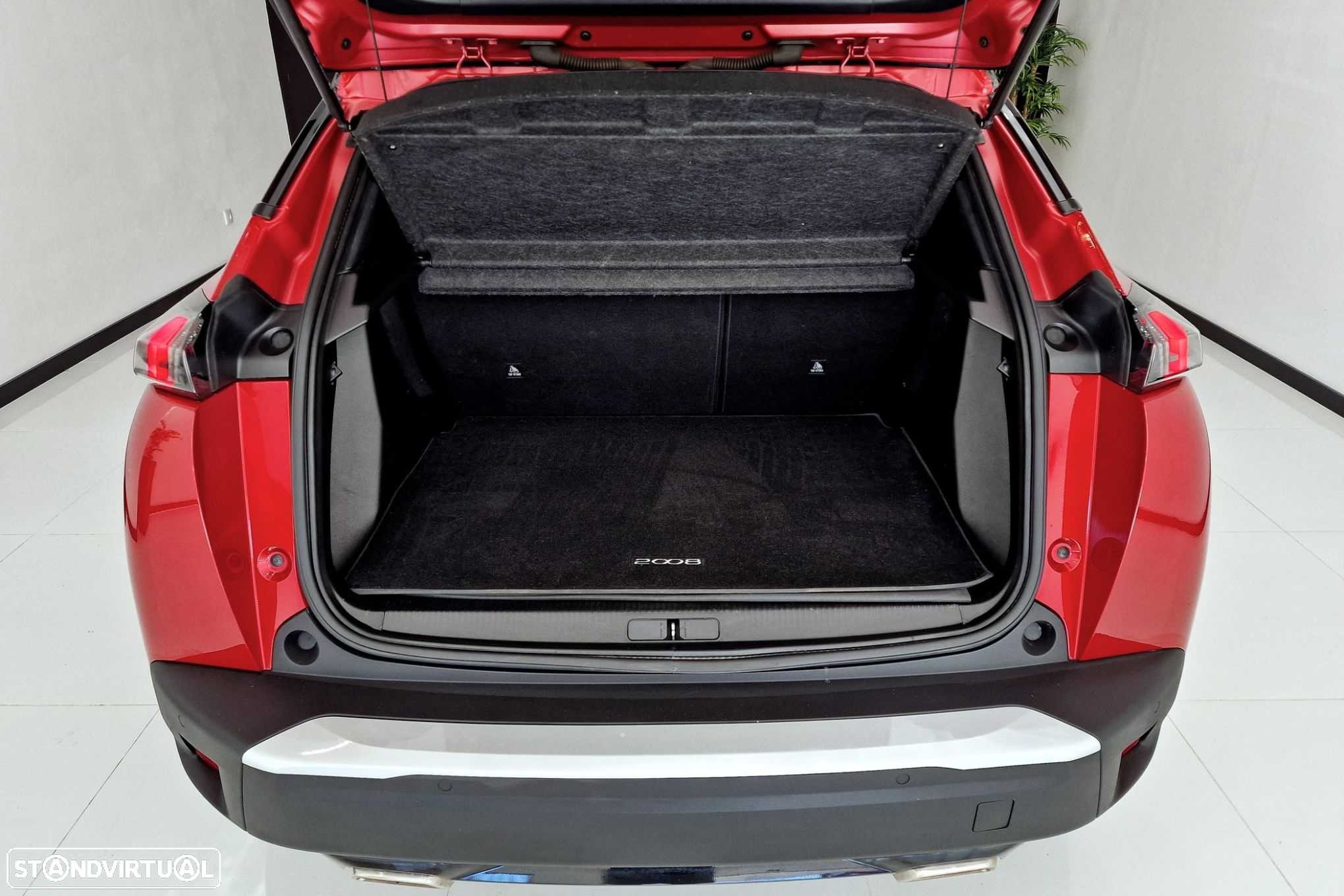 Peugeot 2008 1.2 PureTech GT Line EAT8 - 10