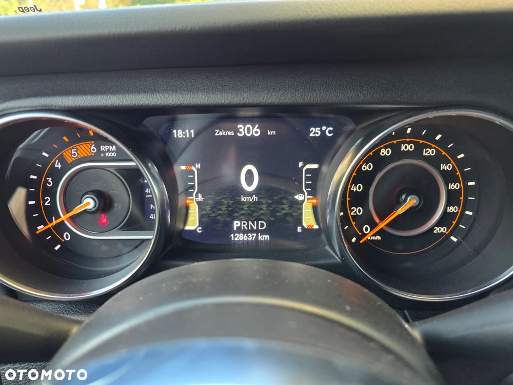 Jeep Wrangler Unlimited 2.2 CRD Sahara - 28