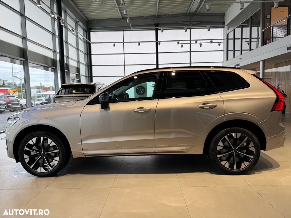 Volvo XC 60 B5 AT AWD MHEV Ultra Dark - 7