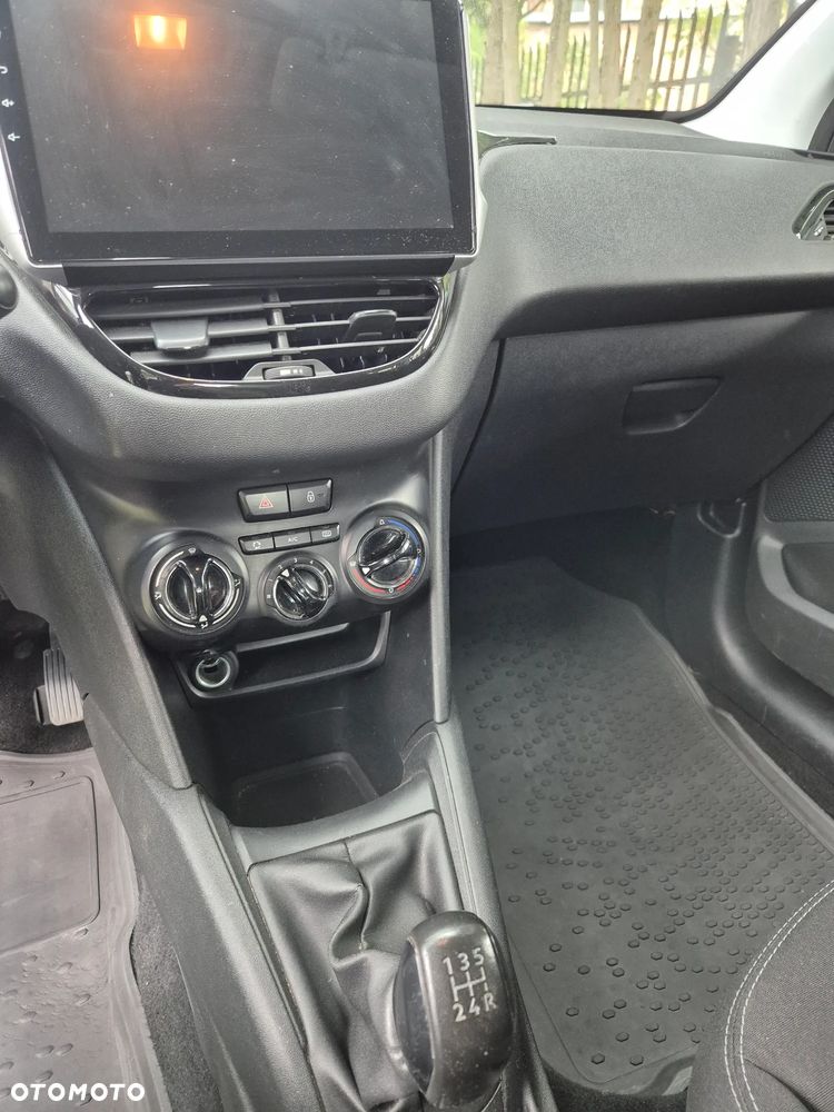 Peugeot 208 1.4 HDi Access - 12
