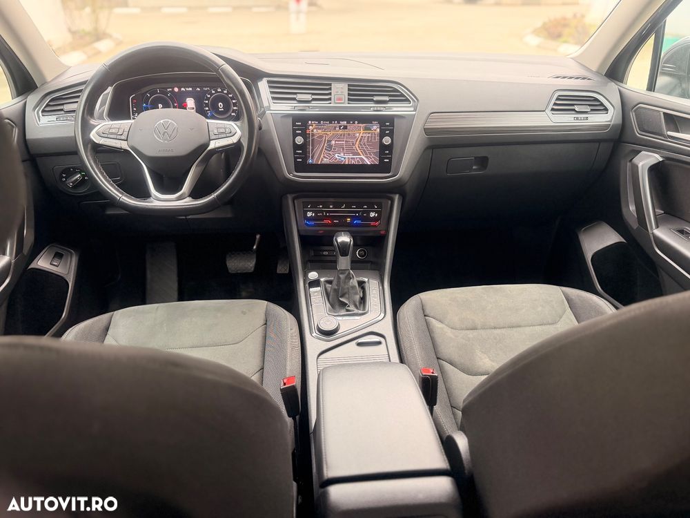 Volkswagen Tiguan - 2