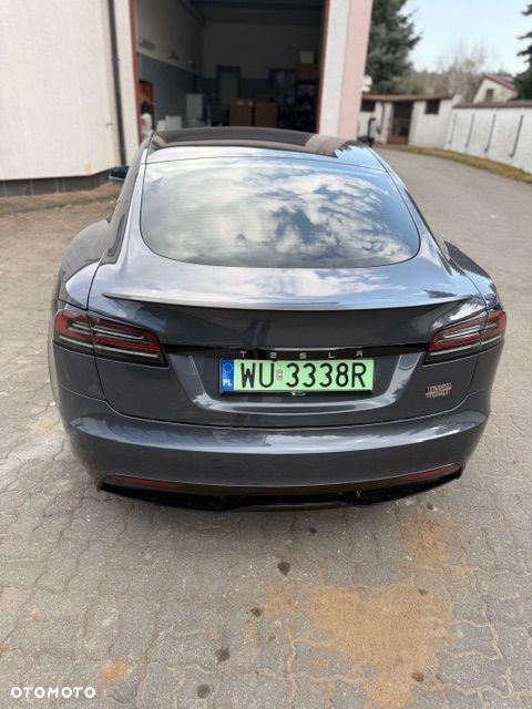 Tesla Model S - 5