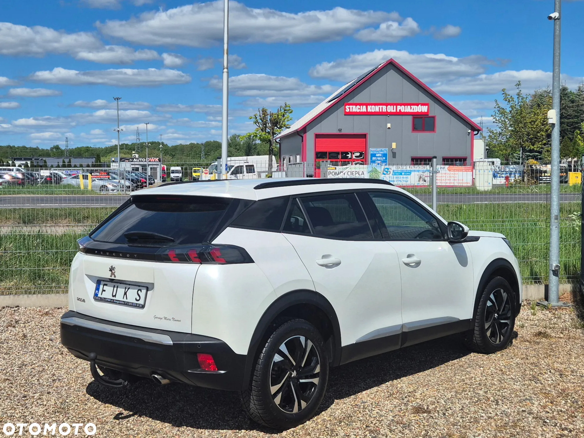 Peugeot 2008 BlueHDi 130 Allure S&S EAT8 - 13