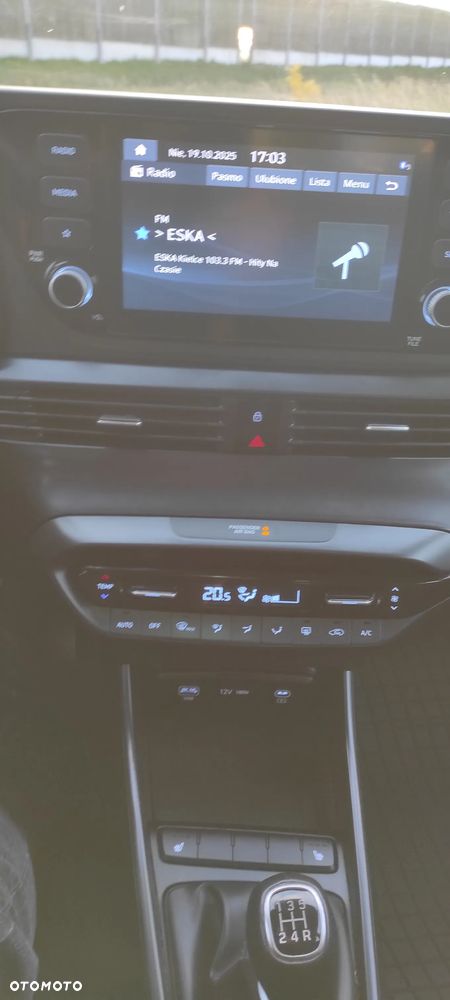 Hyundai i20 1.2 Modern - 8