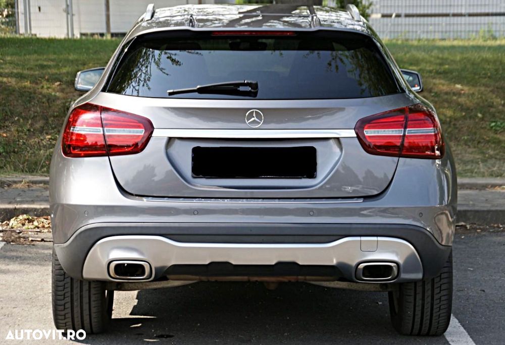 Mercedes-Benz GLA 220 d 4Matic 7G-DCT - 7
