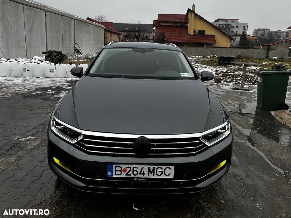 Volkswagen Passat 2.0 TDI DSG Comfortline - 1