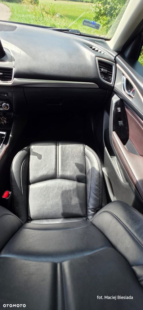 Mazda 3 - 9