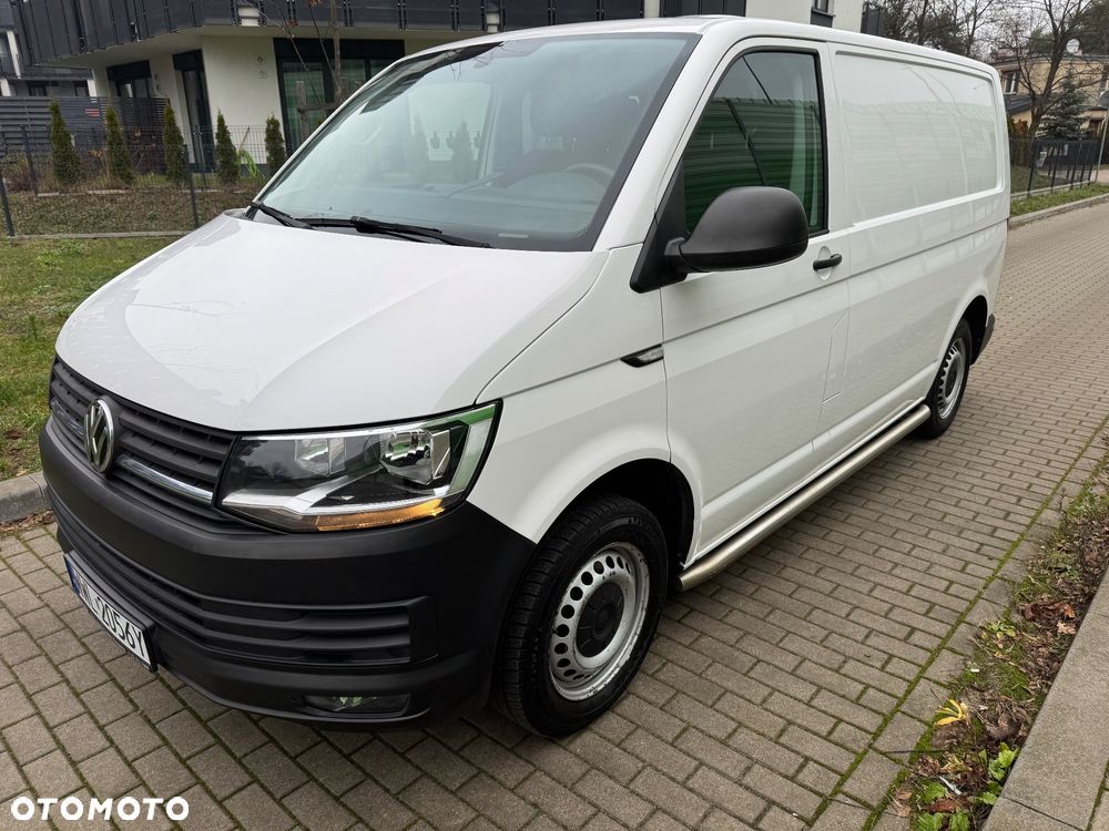 Volkswagen Transporter - 1