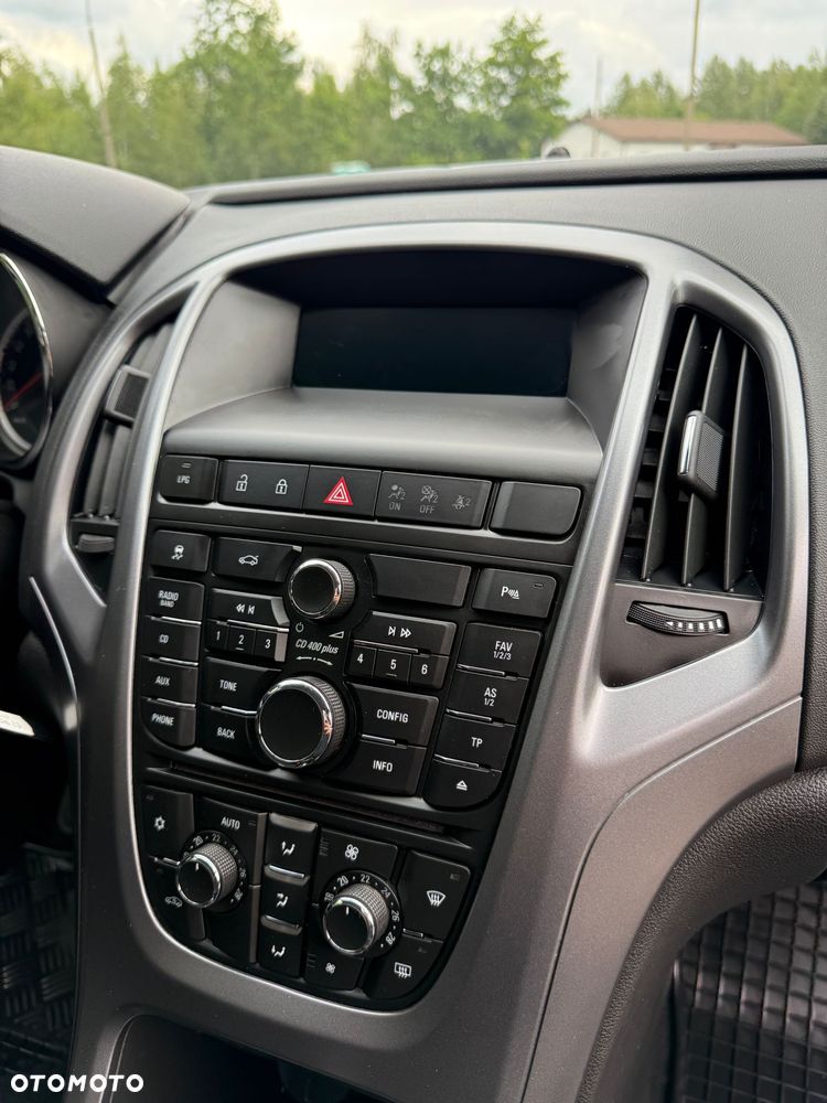 Opel Astra 1.4 T Essentia - 35