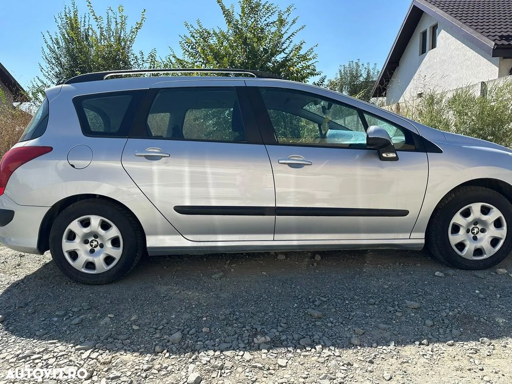 Peugeot 308 2012 photo 2