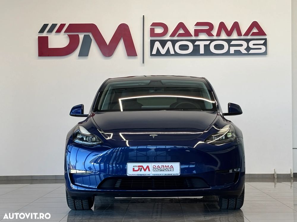 Tesla Model Y - 17