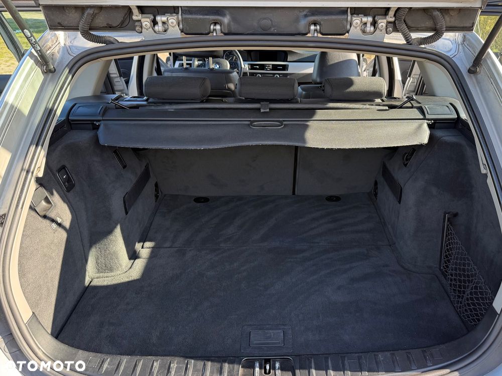 BMW Seria 3 320d - 15