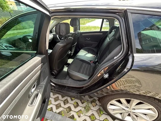 Renault Laguna Grandtour dCi 175 FAP GT - 11