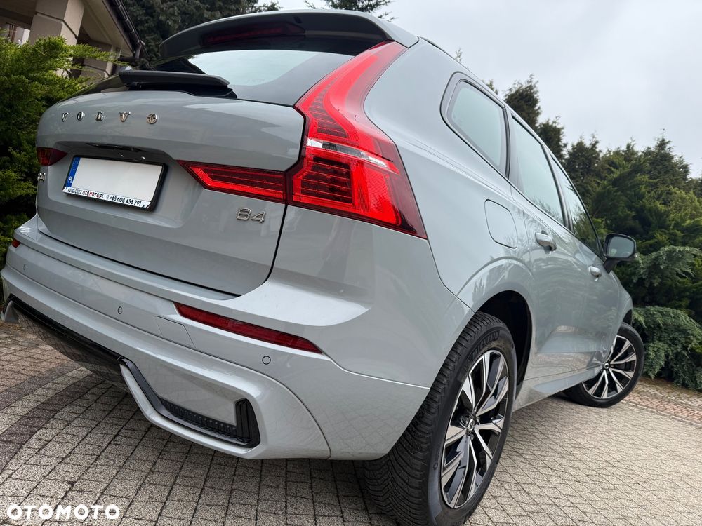 Volvo XC 60 B4 D Plus Dark - 15